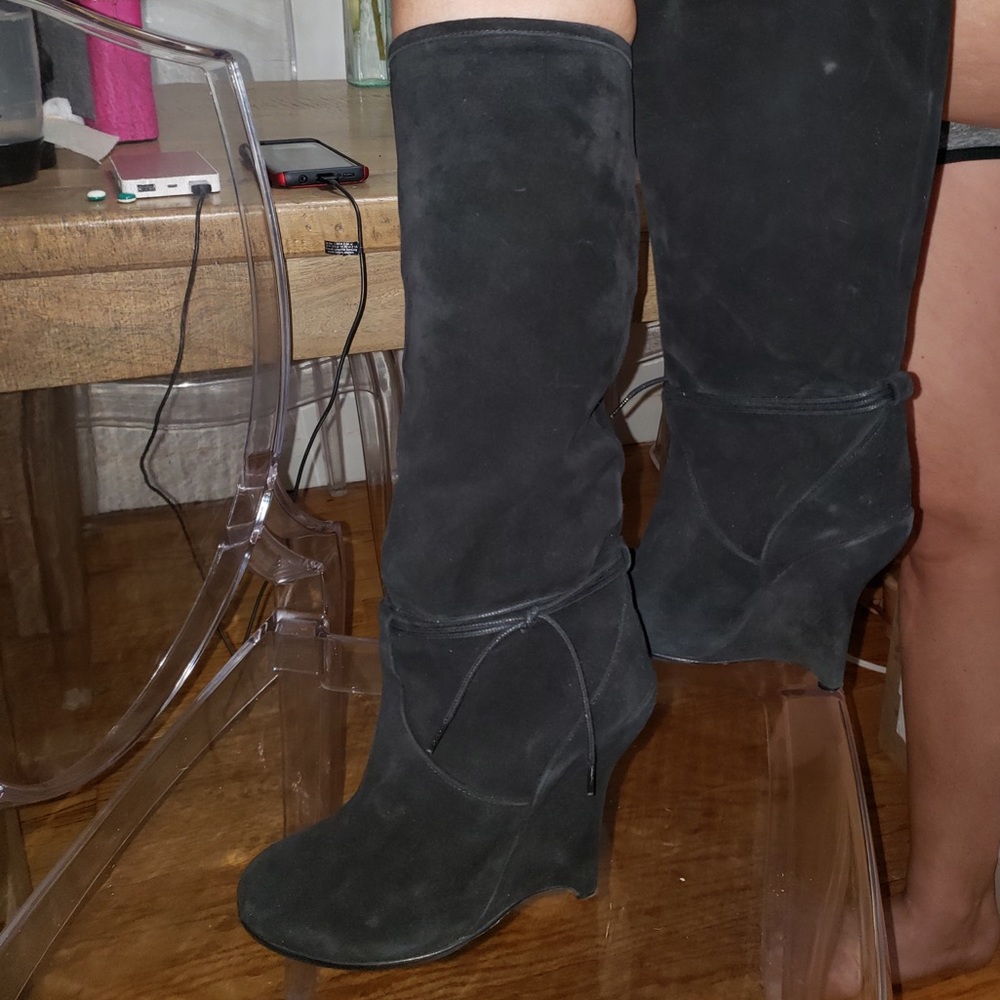 Knee high opening ceremony